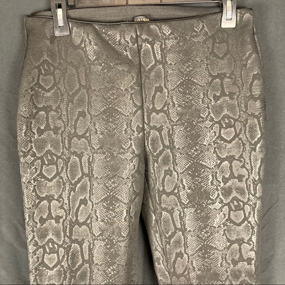 Zara basic women’s snake printed stretch leggings - Picture 2 of 8